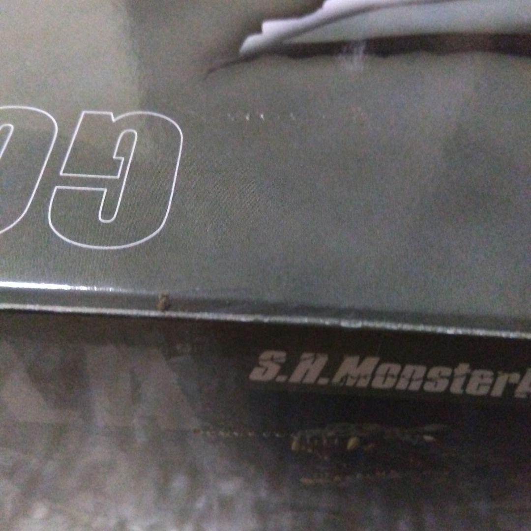 S.H.MonsterArts ゴジラ（2001）新品未開封