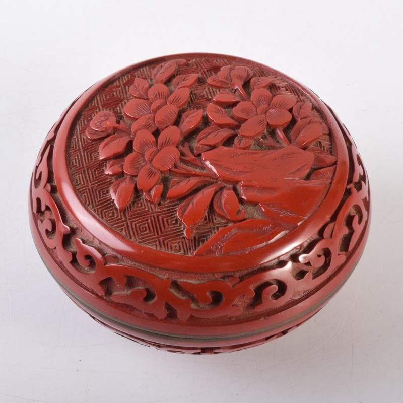 中国　剔紅　堆朱　内七宝　花文　香合　C　7067