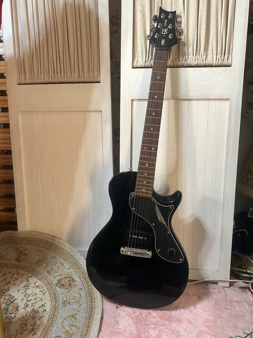 PRS SE ONE 黒　ケース付き