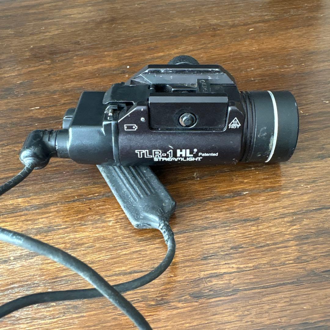 米軍放出品 STREAMLIGHTTLR-1 HL ロングガン用 海兵隊 実物