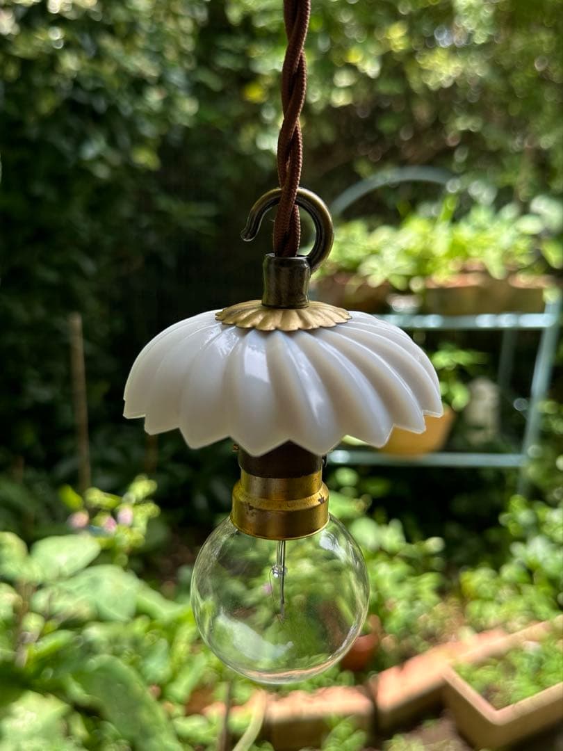 20年代 フランス アンティーク オパリンミルクガラスの螺旋模様アトリエランプ＊