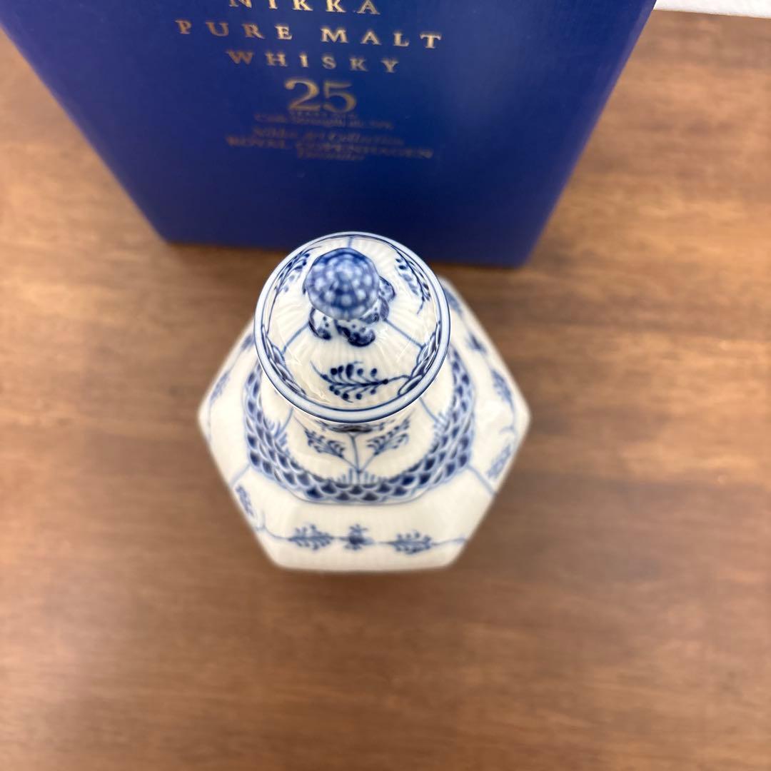 ニッカ・ピュアモルト25年　ロイヤルコペンハーゲン デキャンタ空瓶