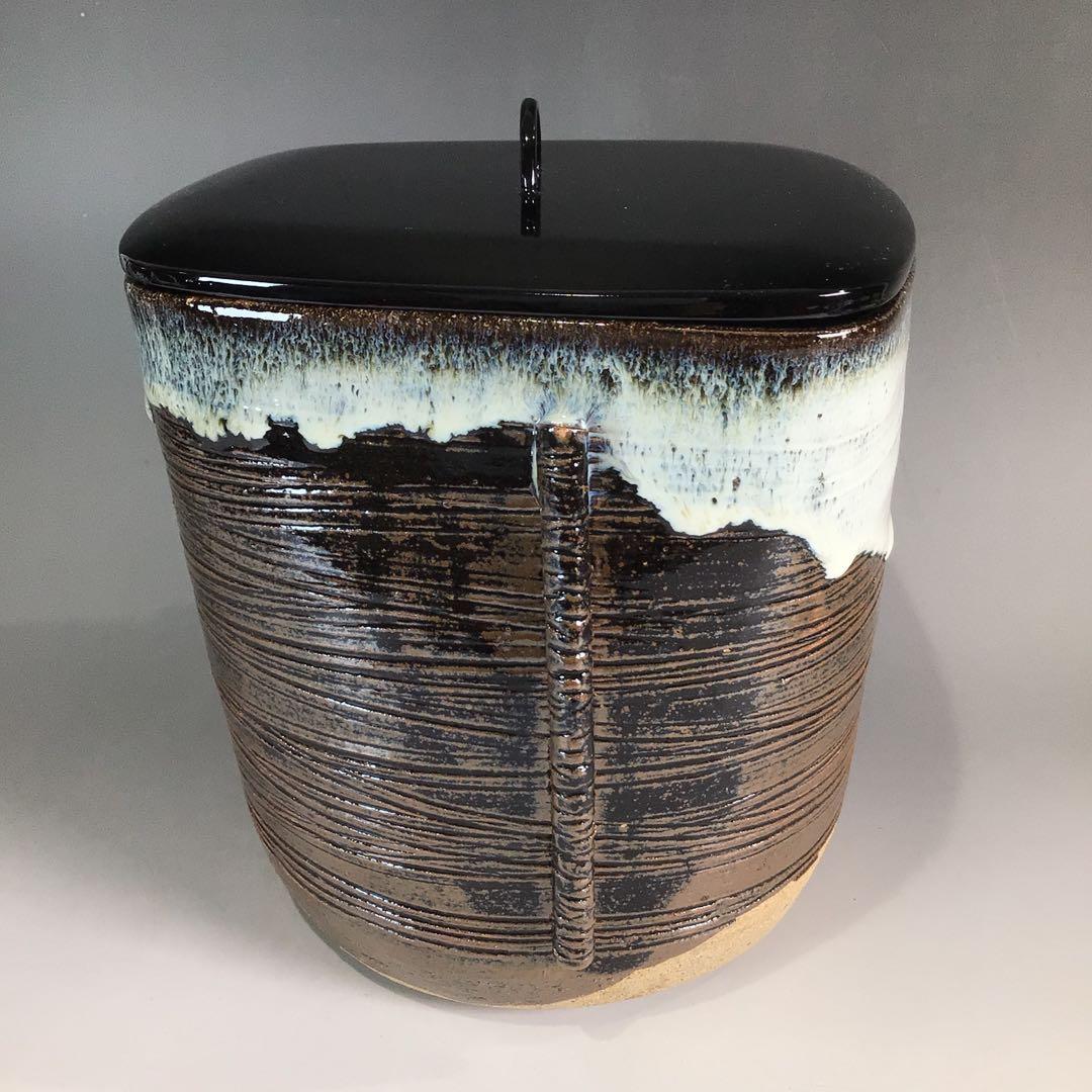 Ｐ１４６　水指　『高取焼』『笹山登古造』『耳付水指』　共箱　茶道具