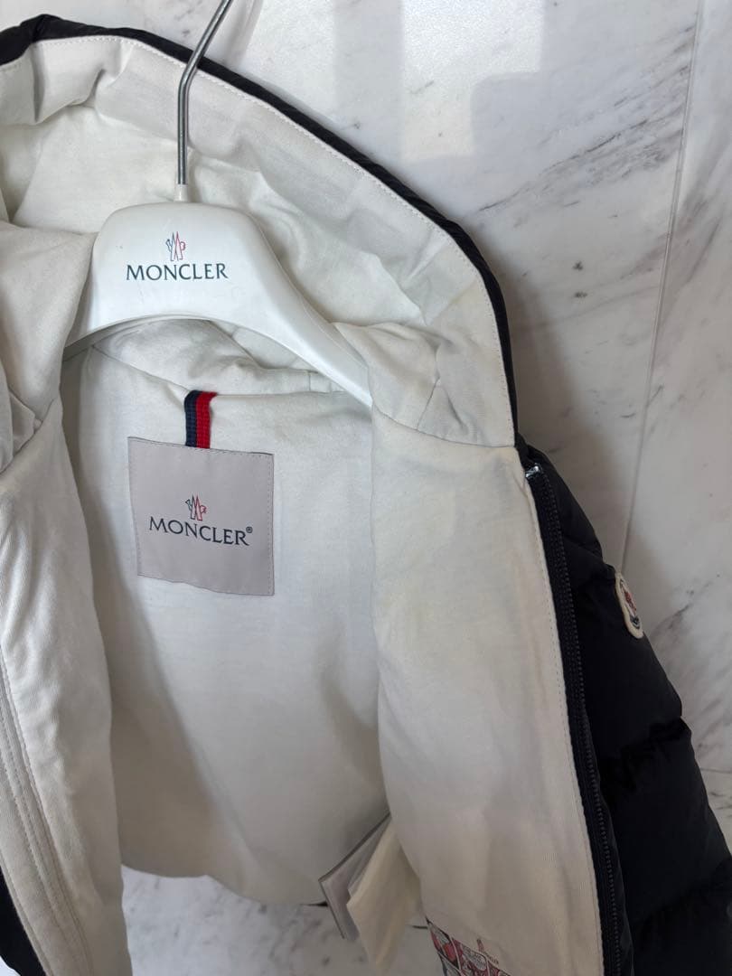 モンクレール ベビー　ダウンジャケット