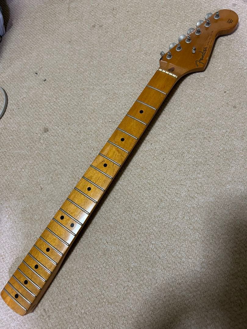 fender american vintage 57 ネックとボディ