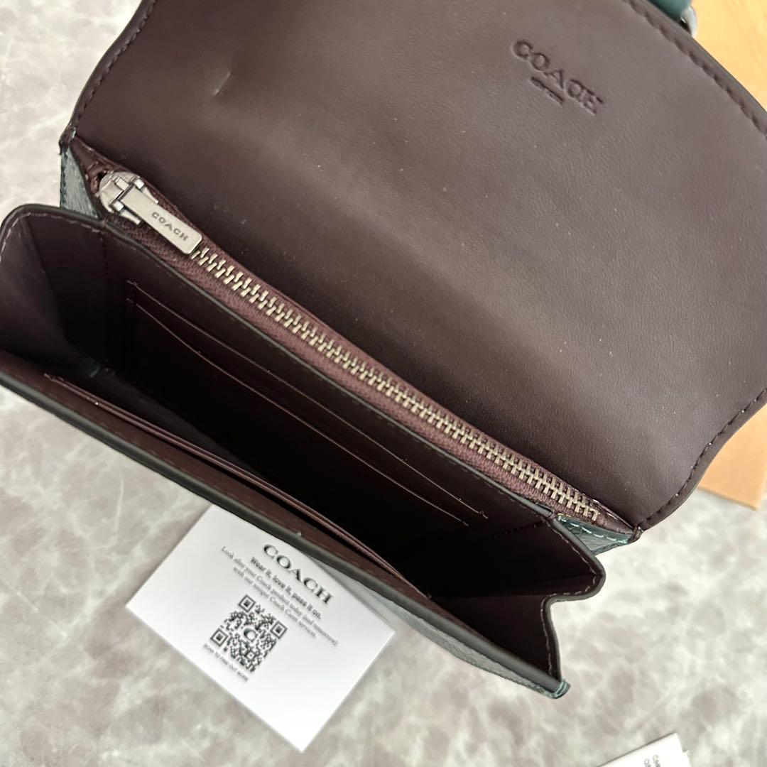 【限定品】新品 COACH コーチ 財布 折り財布 グリーン