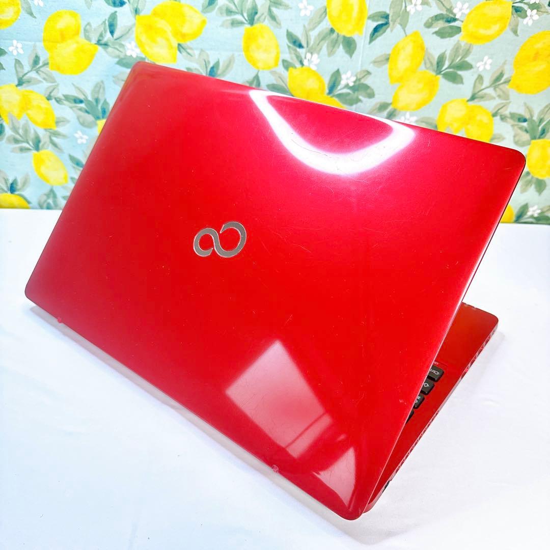 今だけ❤️お洒落レッド❤️大人気富士通❤️家計簿作成・動画視聴・ネットサーフィンなど❤️