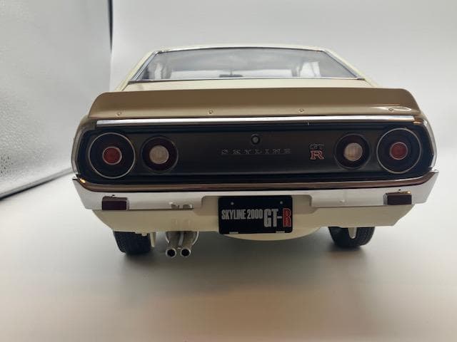 デアゴスティーニ　スカイライン2000GT-R【KPGC110 】ケンメリ完成品