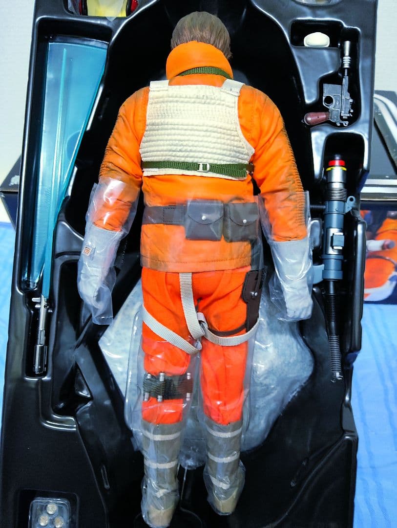 HOTTOYs•STARWARS[ルークスカイウォーカー]レイアヘッド付き!