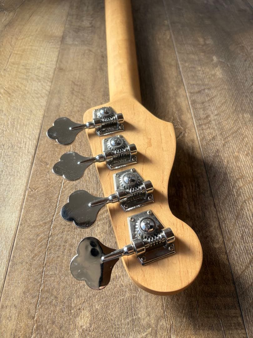 バスカーズ　ベース　エレキベース　オマケ付き！