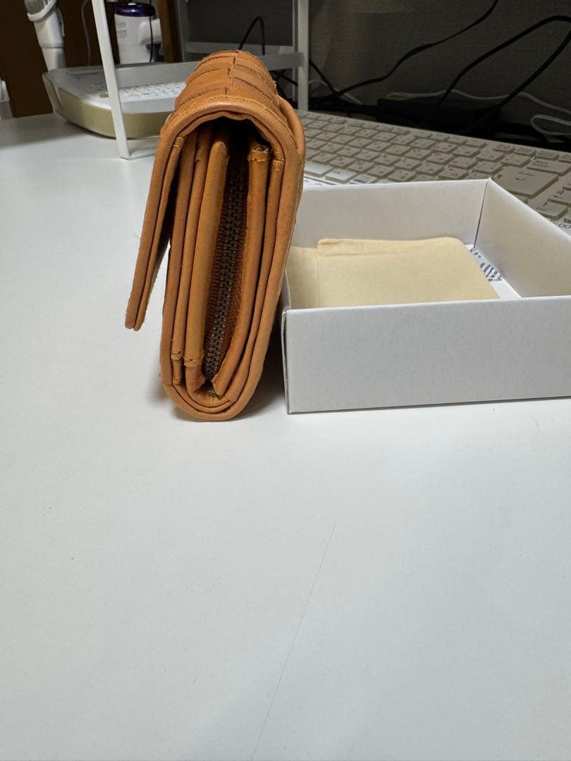 新品 ✨zucchero filato 本革 三つ折り財布
