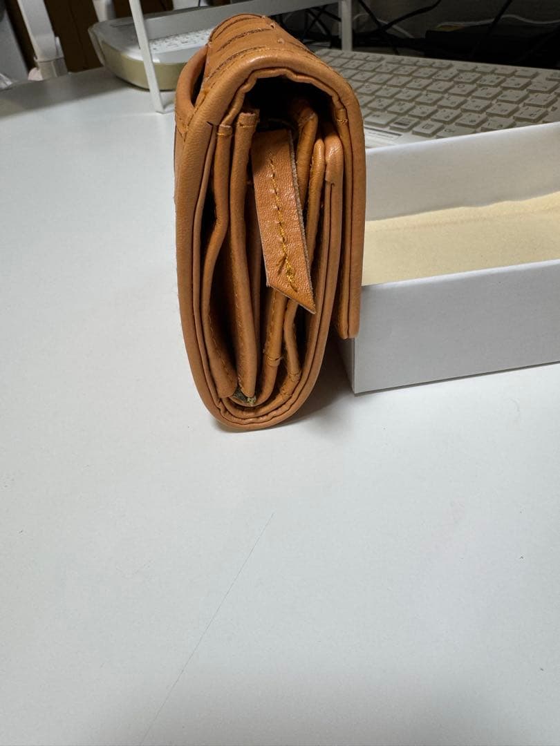 新品 ✨zucchero filato 本革 三つ折り財布