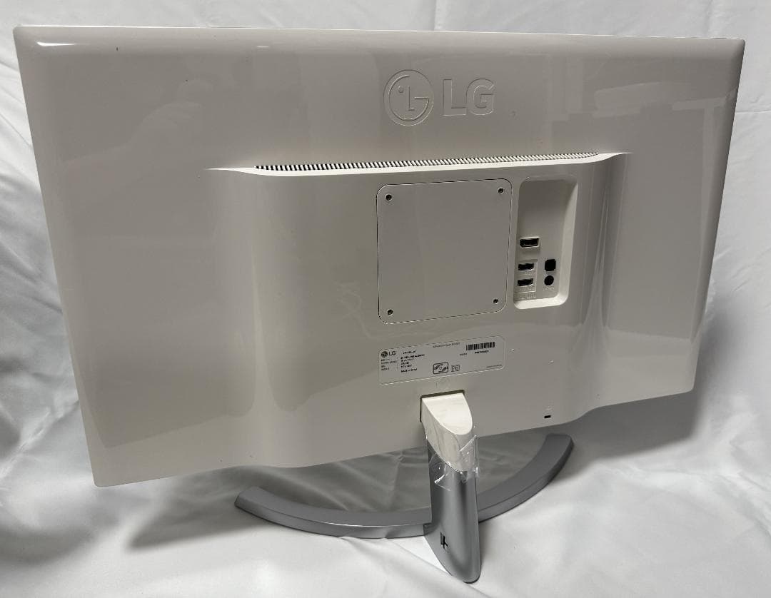 LG 27インチ 4Kモニター/ 27UD68-W / IPS 非光沢 /