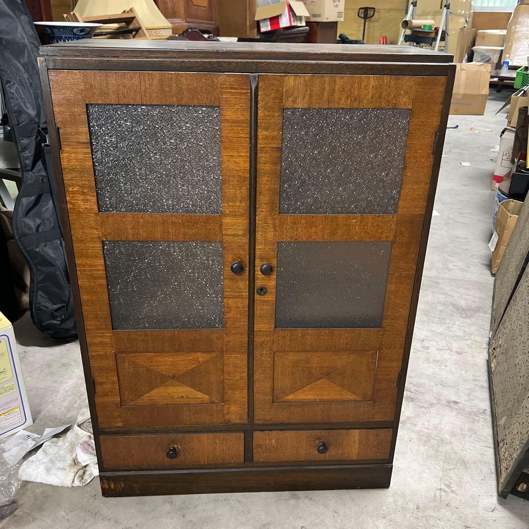 アンテーク様 木製キャビネット ガラス扉付き 引き出し2つ