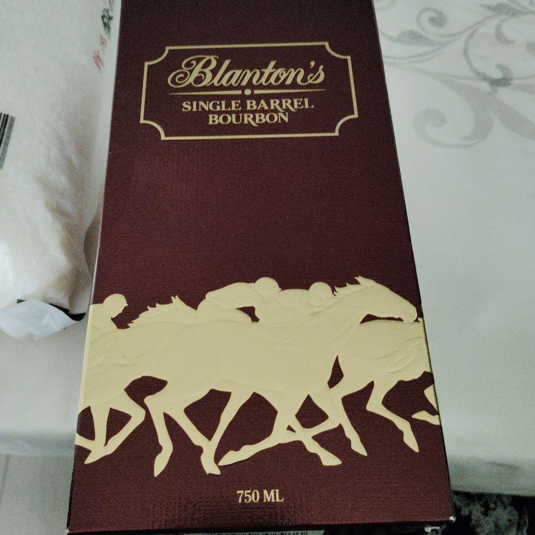 YUZＡと他１点 三万円相当の品 半額でお譲りします早いものがち本日終了