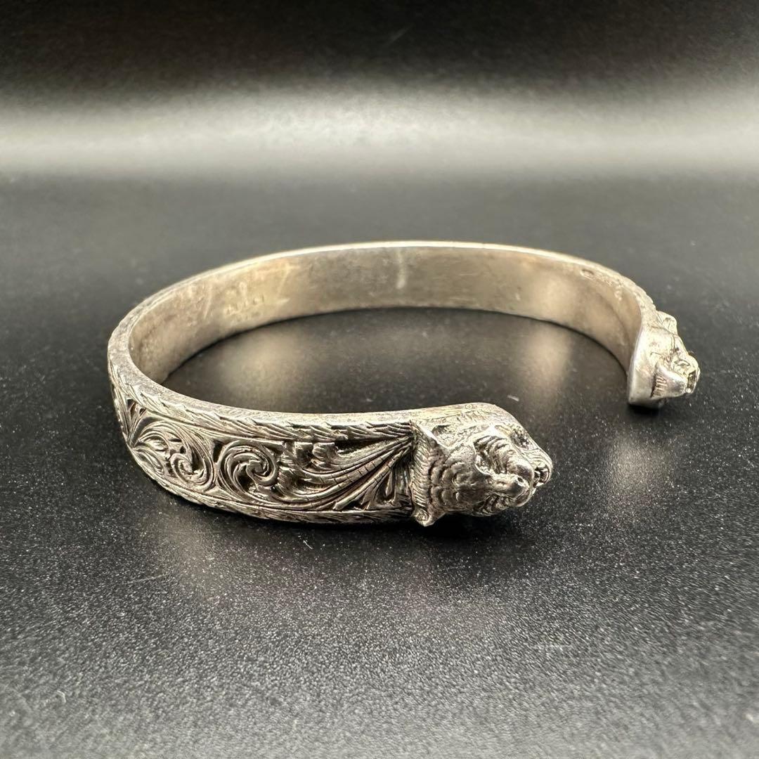 極美品✨　GUCCI　バングル　ブレスレット　キャットヘッド　ロゴ　1490