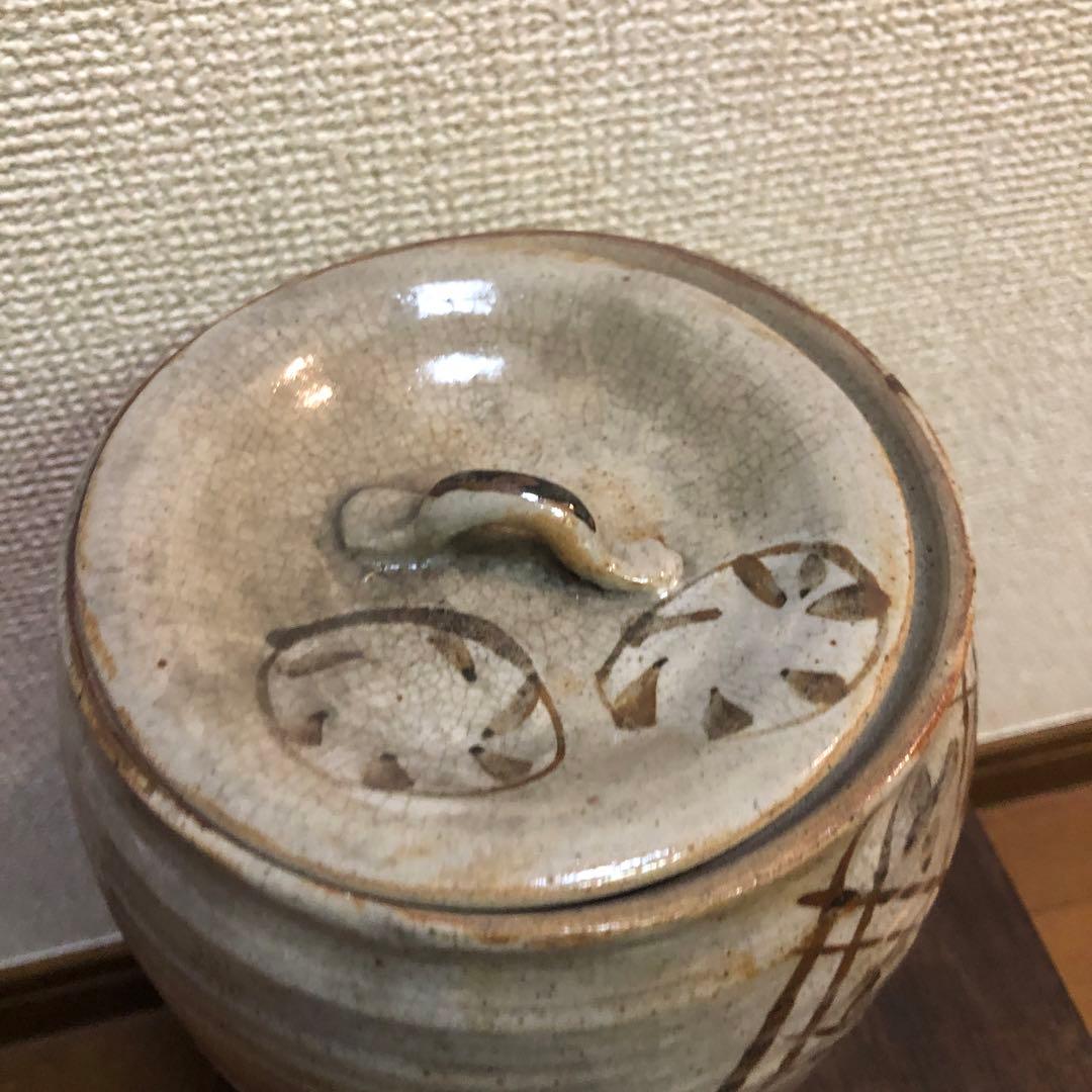 陶器の円筒形収納容器　骨董品　壺　激レアコレクション初期　骨董品　希少、限定出品