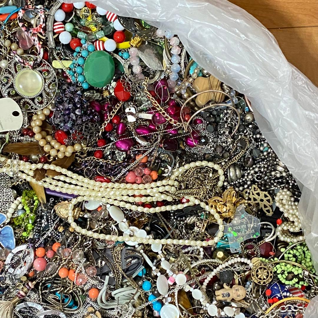大量まとめ売り　ジャンク　未選別　アクセサリー色々③　約11.3㎏　ネックレス他