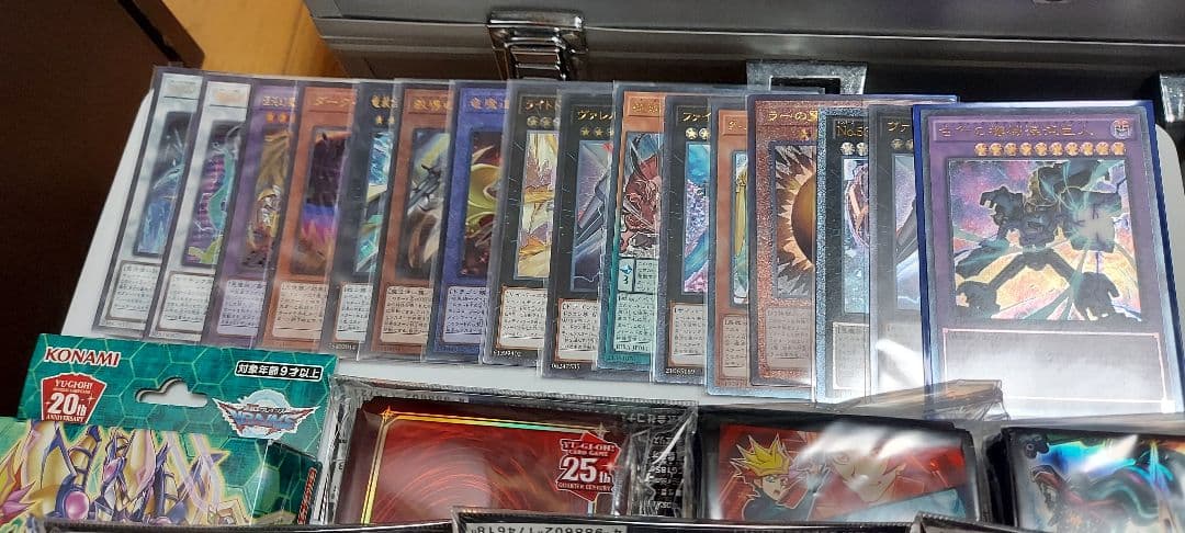 遊戯王　スーパーレア以上約900枚　合計4000枚以上大量まとめ売り