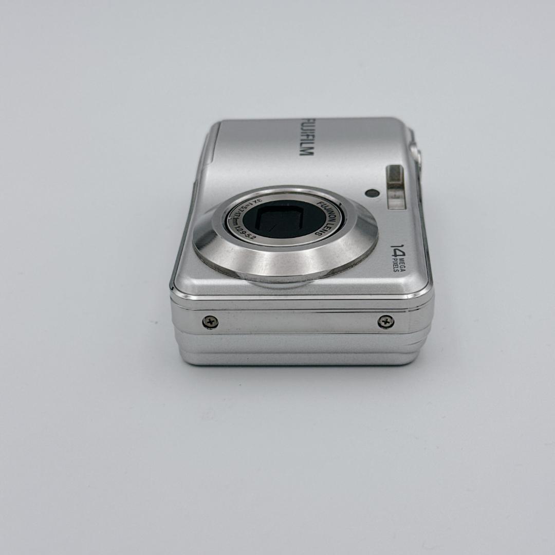 【美品】FUJIFILM FinePix AV230 デジタルカメラ シルバー