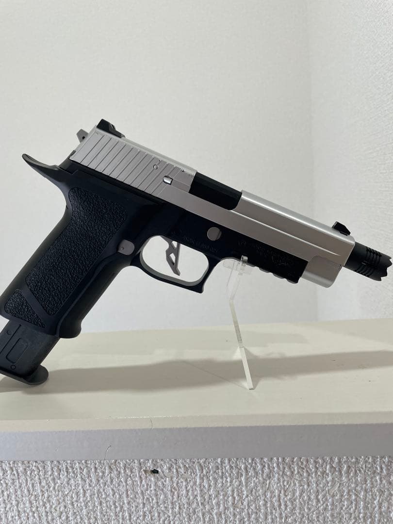 バイオハザード センチネルナイン　レオン　限定