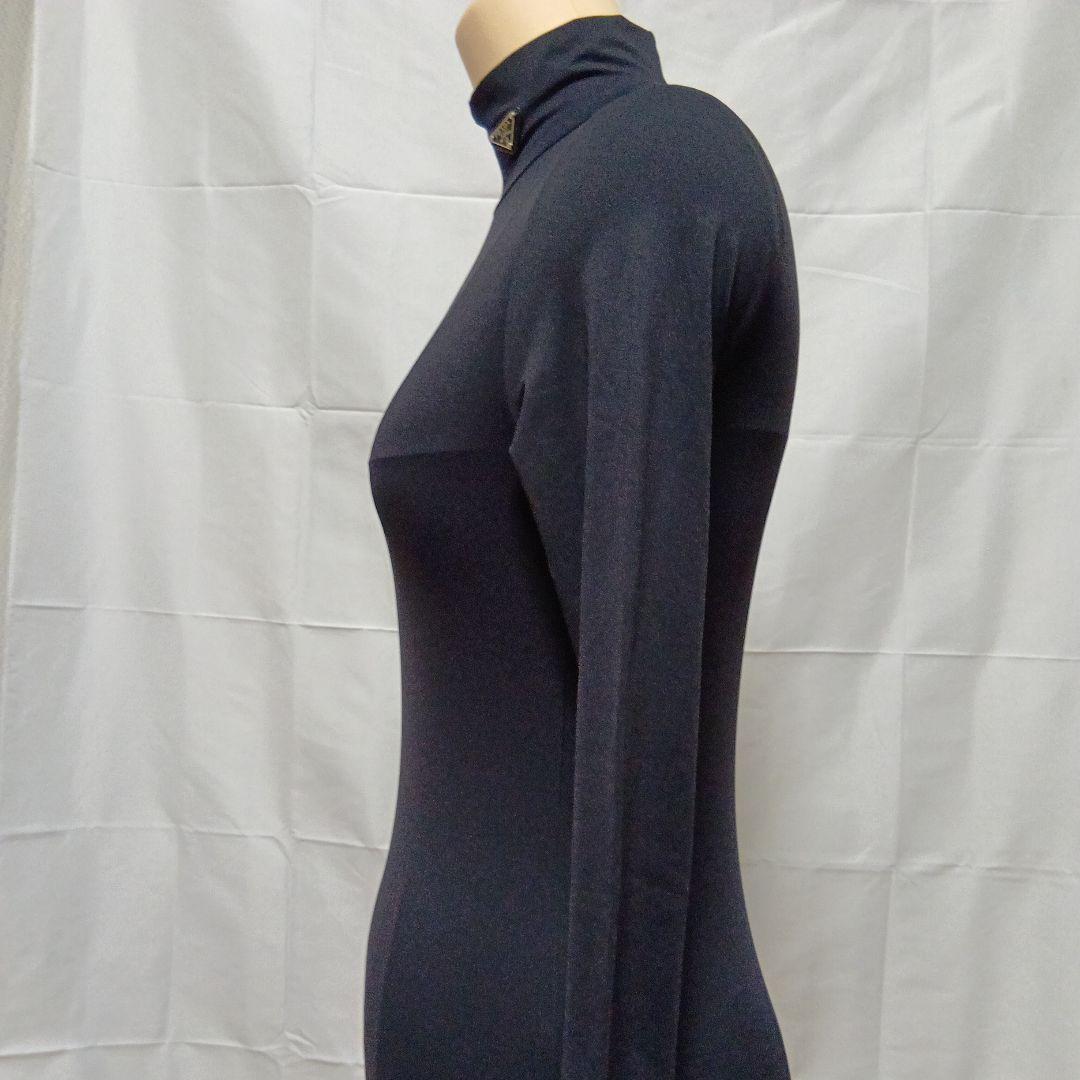 PRADA ブラック タートルネック 　三角ロゴ付 40