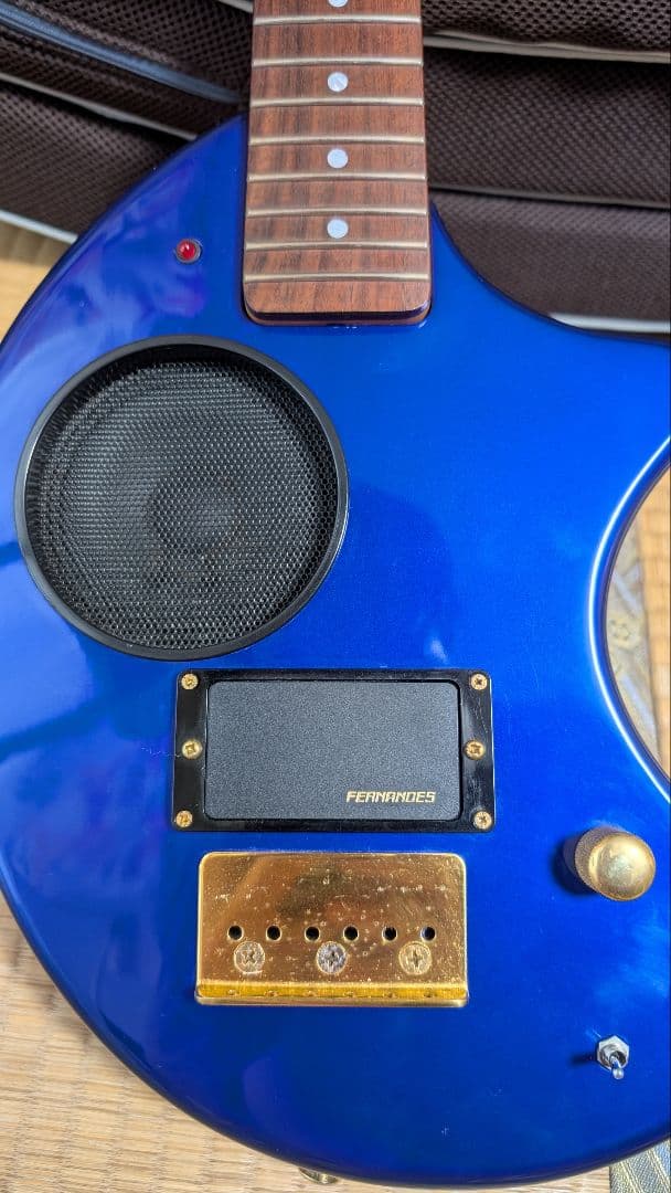 Fernandes zo-３ギター　ネイビー