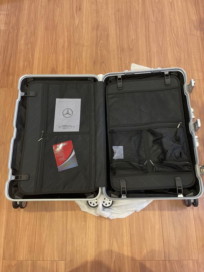 【新品未使用】メルセデスベンツ　65L スーツケース