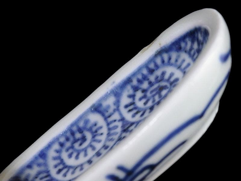 古伊万里　染付　蛸唐草の図　楕円豆皿　珍品　E498AS-CTw