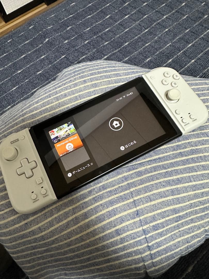 Nintendo Switch 本体【Joyconのみピカブィ】