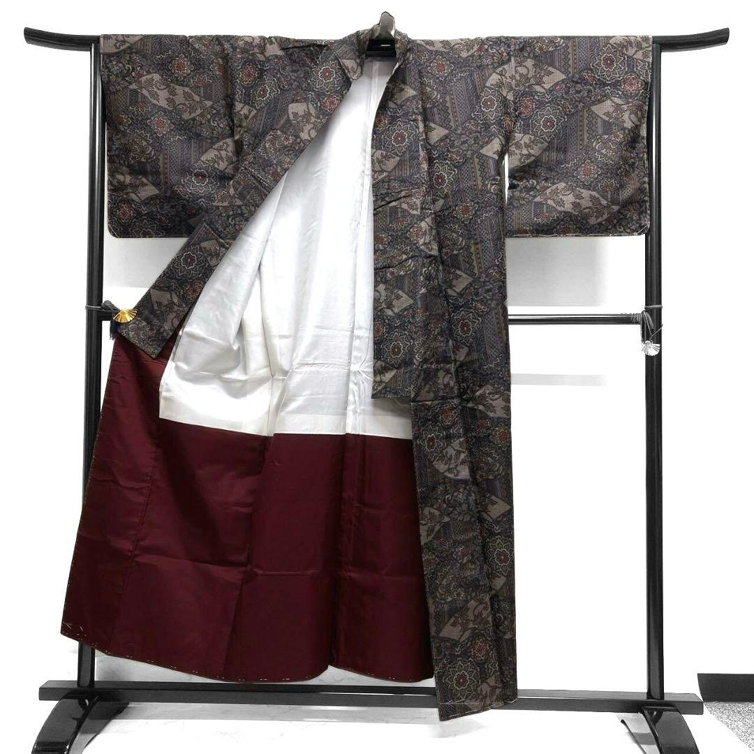 未着用　小紋　大島紬　菱取り　唐花模様　華紋　縦縞模様　着物　054a p