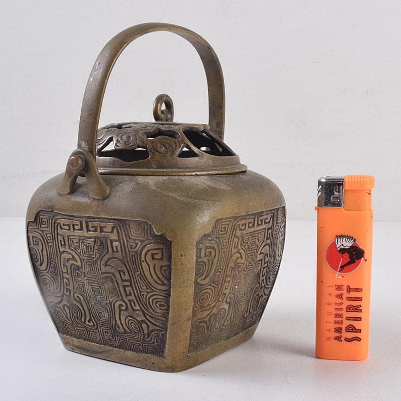 中国　古銅　饕餮文　持ち手付　墨壷　透かし蓋香炉　V　R8871