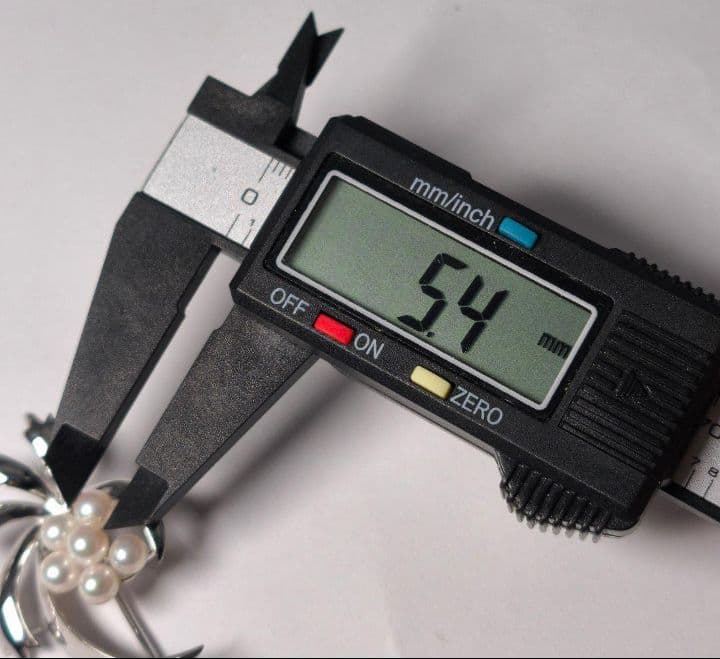 【美品 最高級!!】ミキモト ブローチ パール フォーマル 6珠 皇室御用達