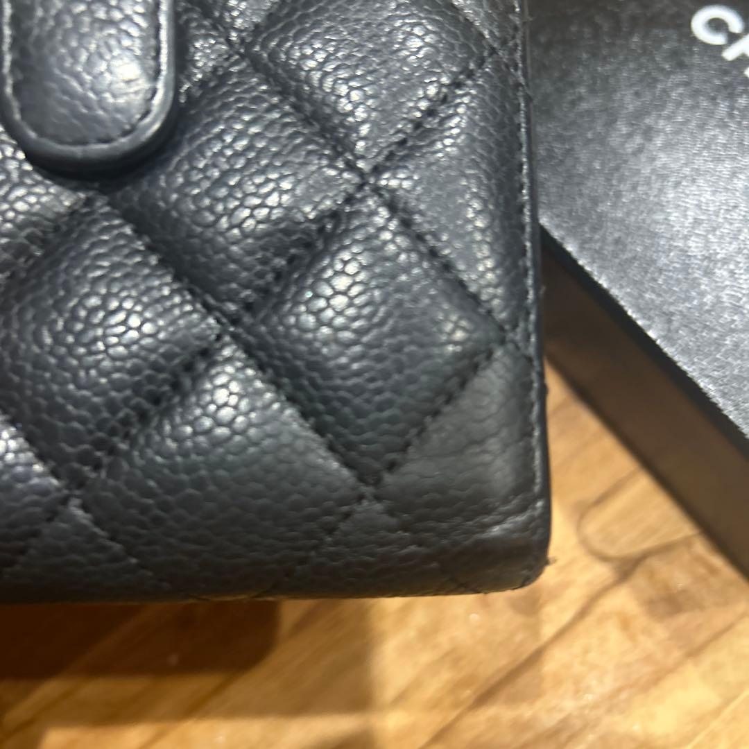 シャネル マトラッセ　キャビアスキン　財布