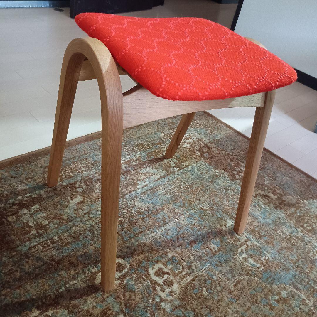 ラビーダオリジナルスツール　ミナペルホネン 赤　椅子　チェア