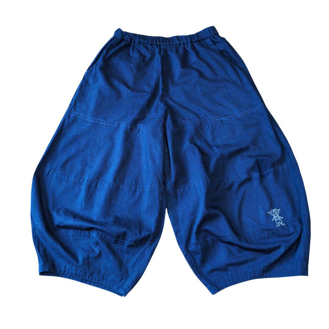 アルベロベロ♥️ぶたさん刺繍ネイビー サルエルパンツ インディゴ染め