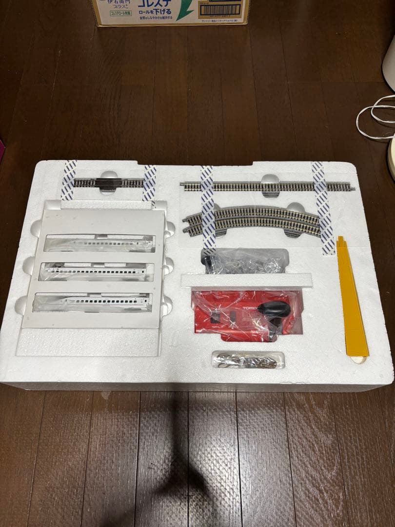TOMIXトミックス　べーシックセットSD九州新幹線800系つばめ　90148