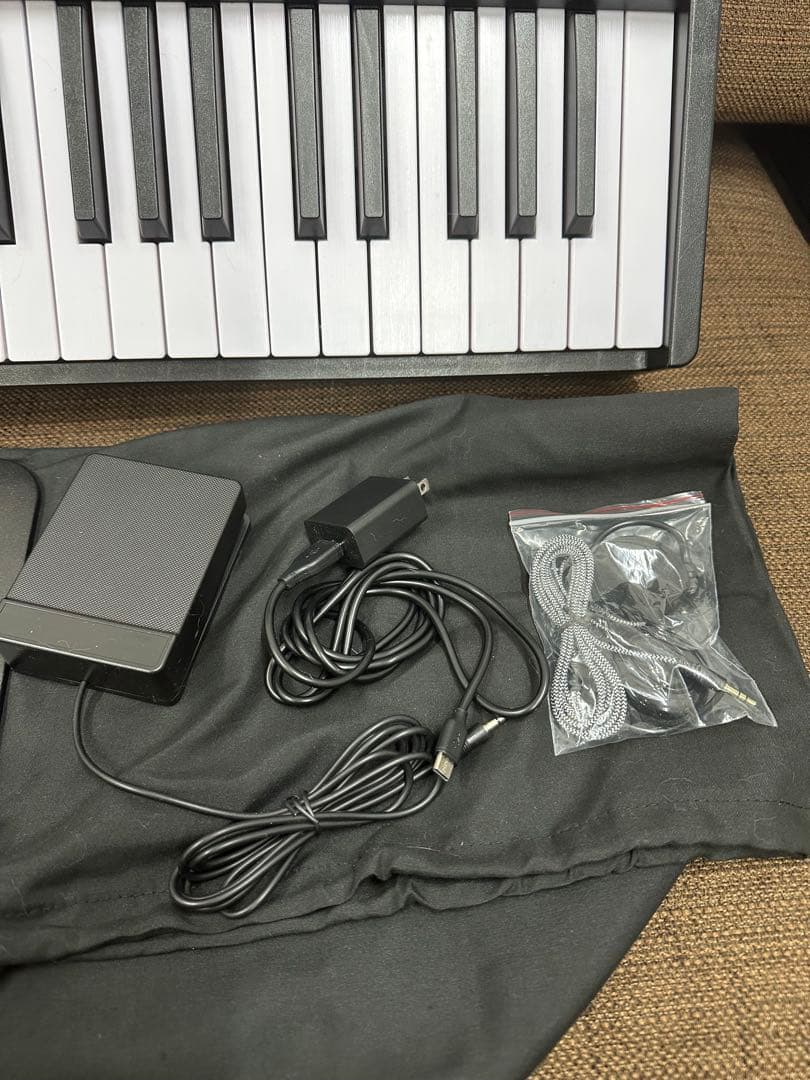 ⑧ 【美品】CARINA 電子ピアノ 88鍵盤 キーボード