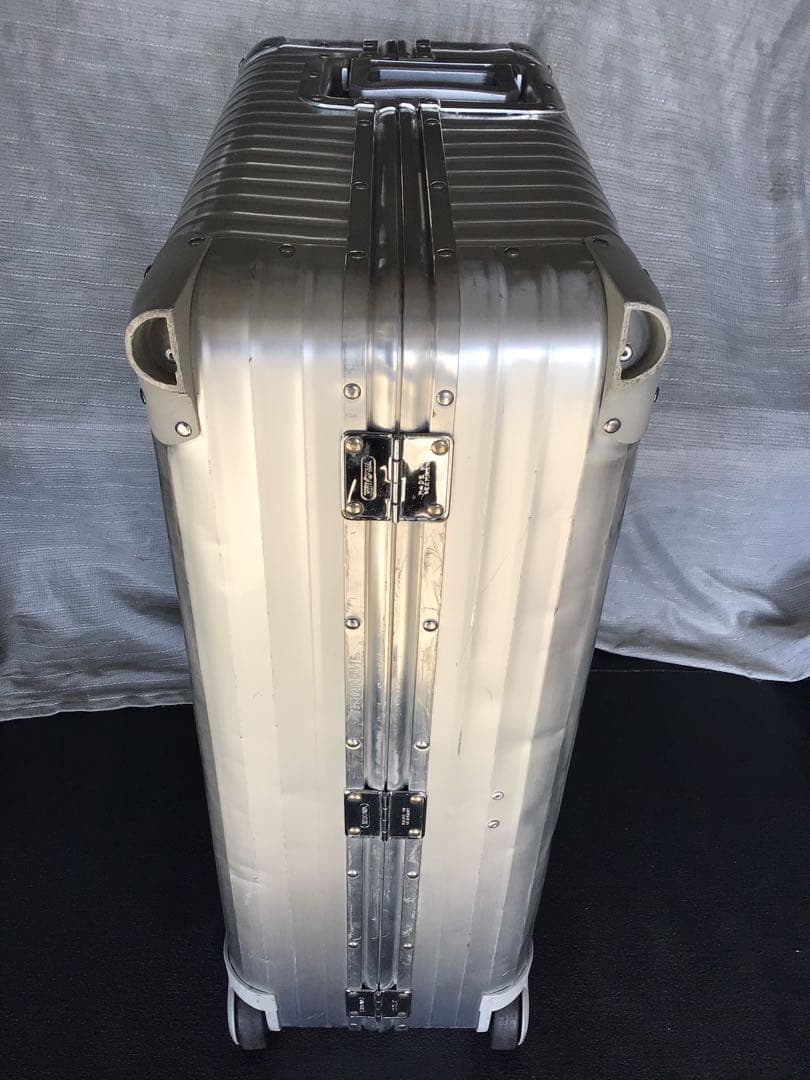 希少　リモワ　トパーズ　ビンテージサイドハンドル4輪の商品です。