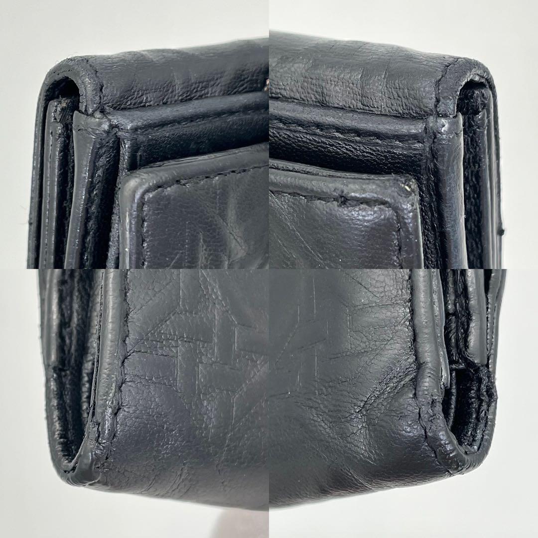 クリスチャンディオール 二つ折り財布 ロゴ金具 エンボス 黒 レザー 男女可能