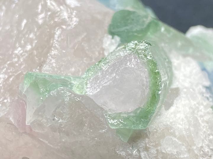 トルマリン　ピーチ鉱山　76g