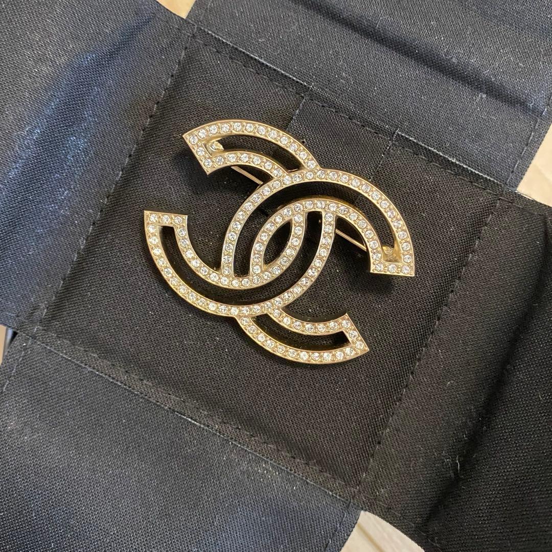 シャネル　ストンブローチ