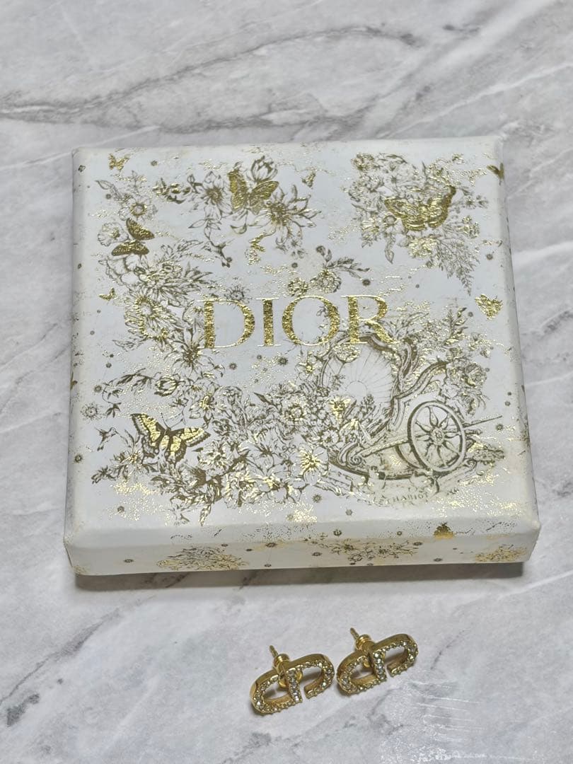 Dior Petit CD スタッドピアス ゴールド