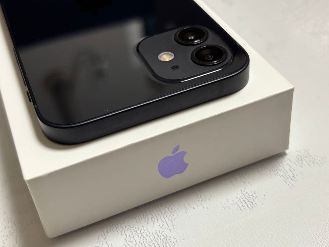 すり傷 iPhone12 本体 黒 128GB iPhone 12 Apple