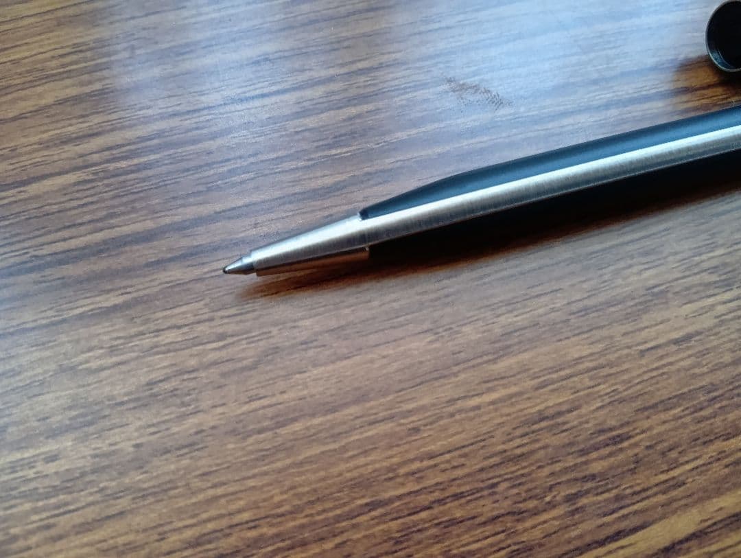 uni ポスタルコ レイヤード ボールペン ブラック