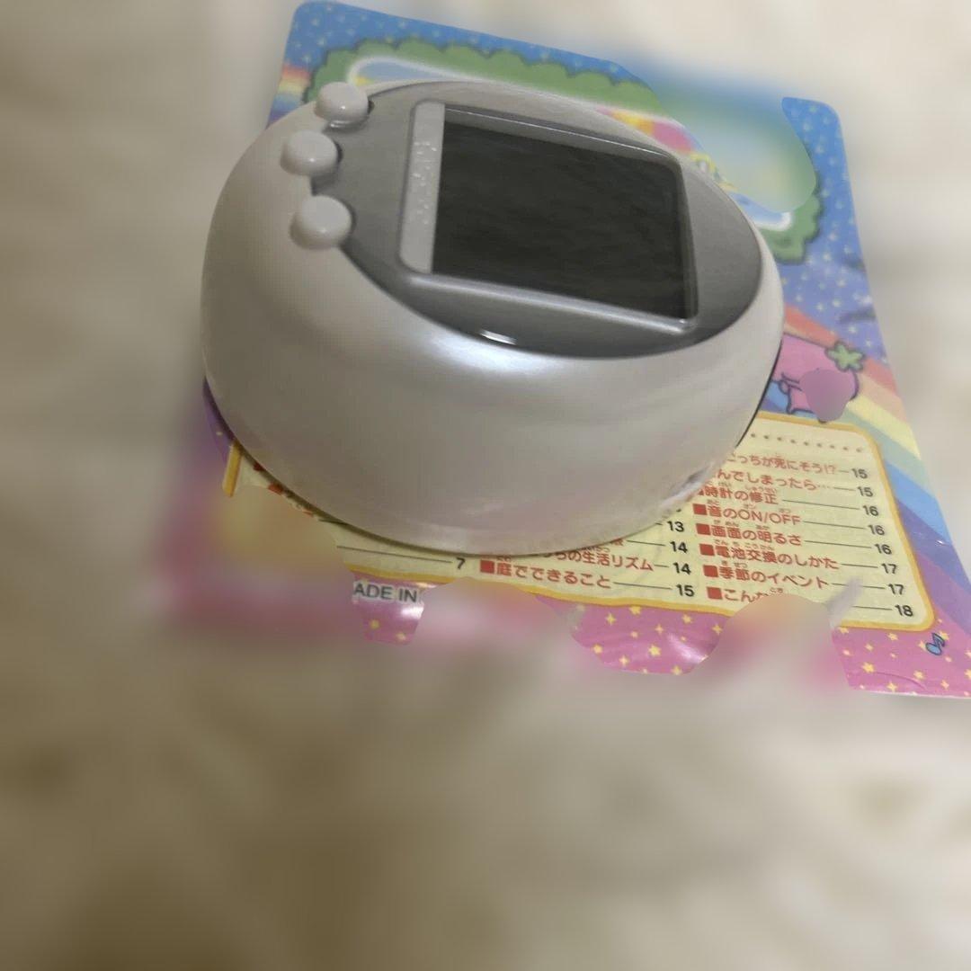 【極美品】たまごっちプラスカラー　ホワイト　説明書つき　動作確認済み