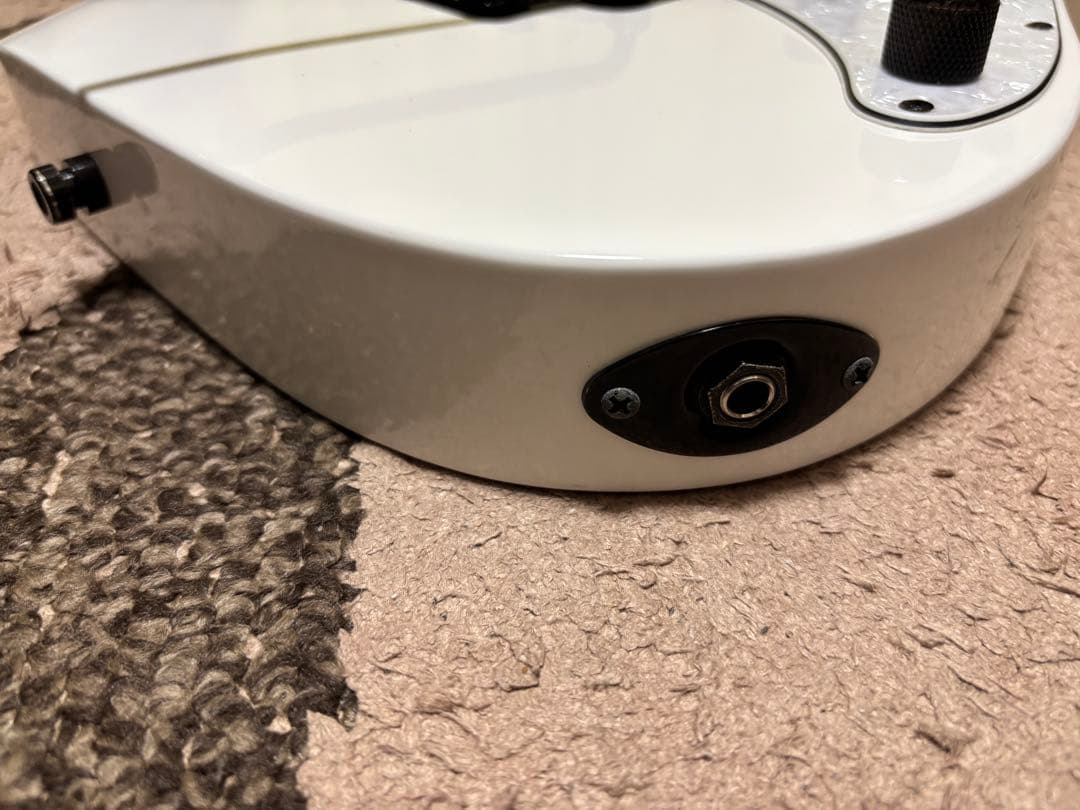 【値下げ】アイバニーズ RG350DXZ ホワイト　ソフトケース・ストラップ付き