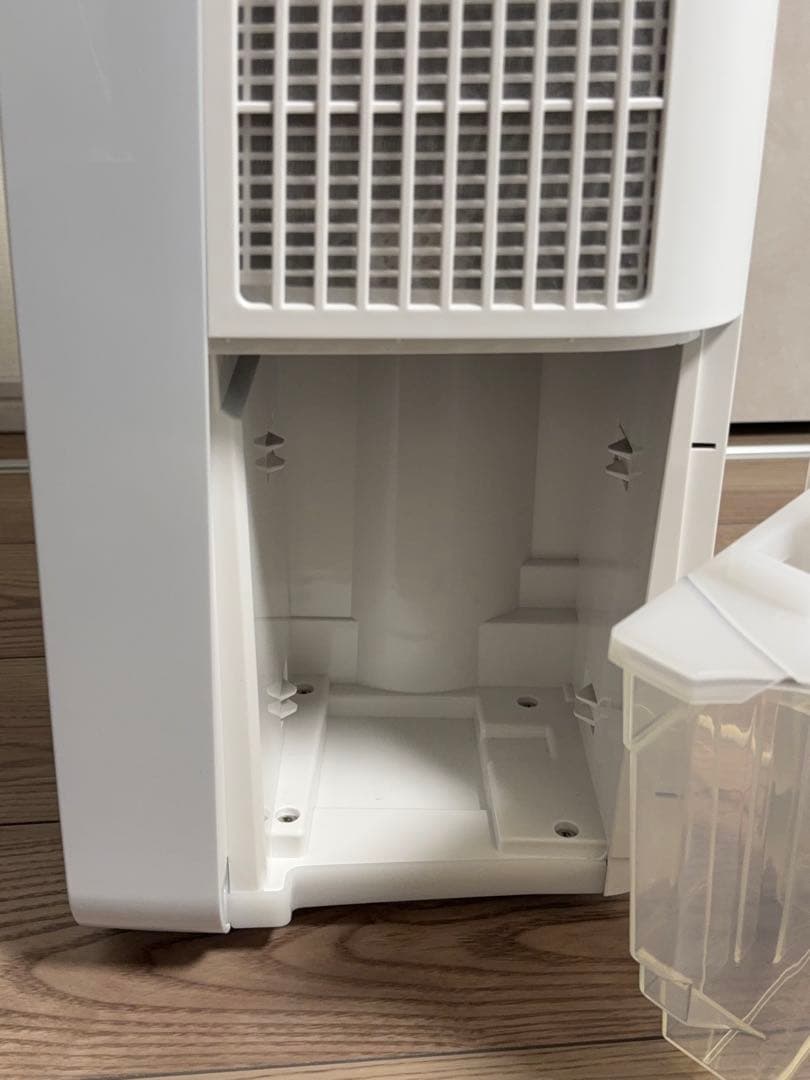 【美品】SHARP シャープ　除湿機 冷風　衣類乾燥CM-S100-W 2024