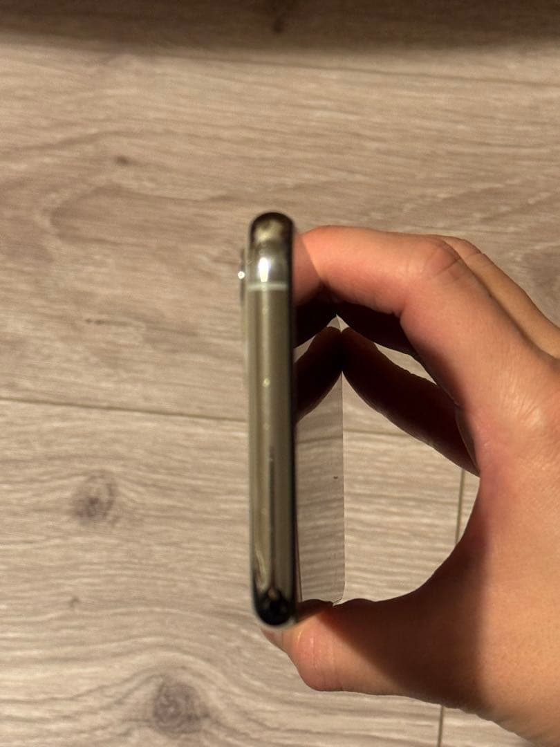 Apple iPhone 11 Pro シルバー　256G