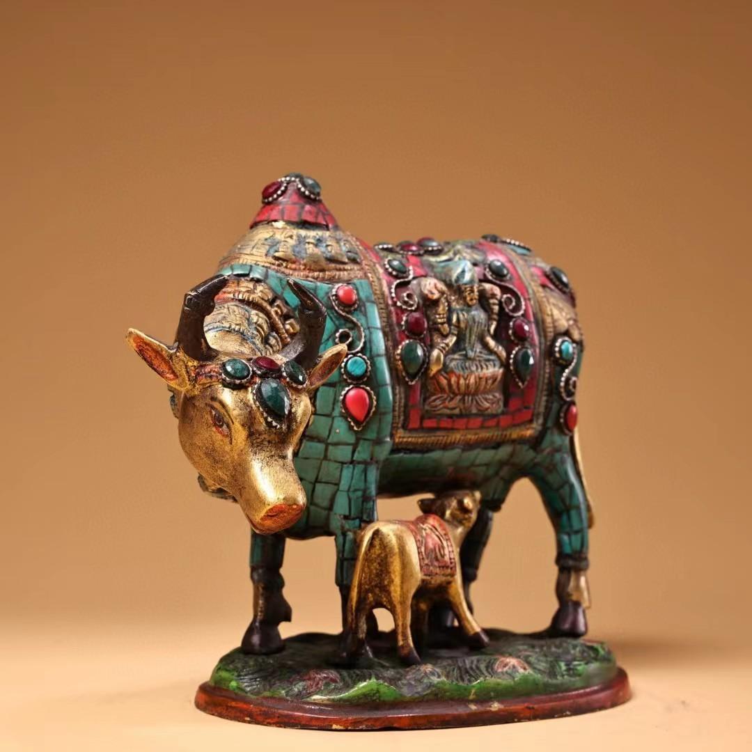 中国古美術・旧蔵チベット純銅親子牛の平安牛・純手作り・彩絵描金・置物・案頭・文房